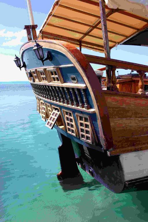 The classic stern of a British Man of War . What do you want to be: Captain and Commander visiting the Galapagos Islands, Capt. Blight on board the Bounty or Charles Darwin on board the BEAGEL ..all the important explorers of the 18th and 19th century, Baron von Humbold including, used British sailing ships for their amazing discoveries.